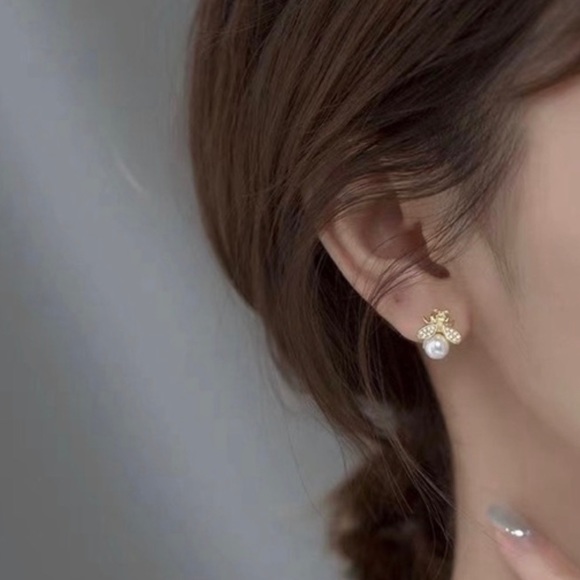 🐝 Bee Earrings Bee Earrings Bee Earrings Bee Earrings Bee Pearl stud Earrings - Picture 2 of 8